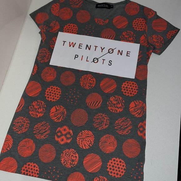 Twenty One Pilots (Hotcial) Band T-shirt Size Medium - Picture 2 of 5